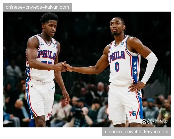 乔尔·恩比德复出第二战得到33分，76人主场击败黄蜂